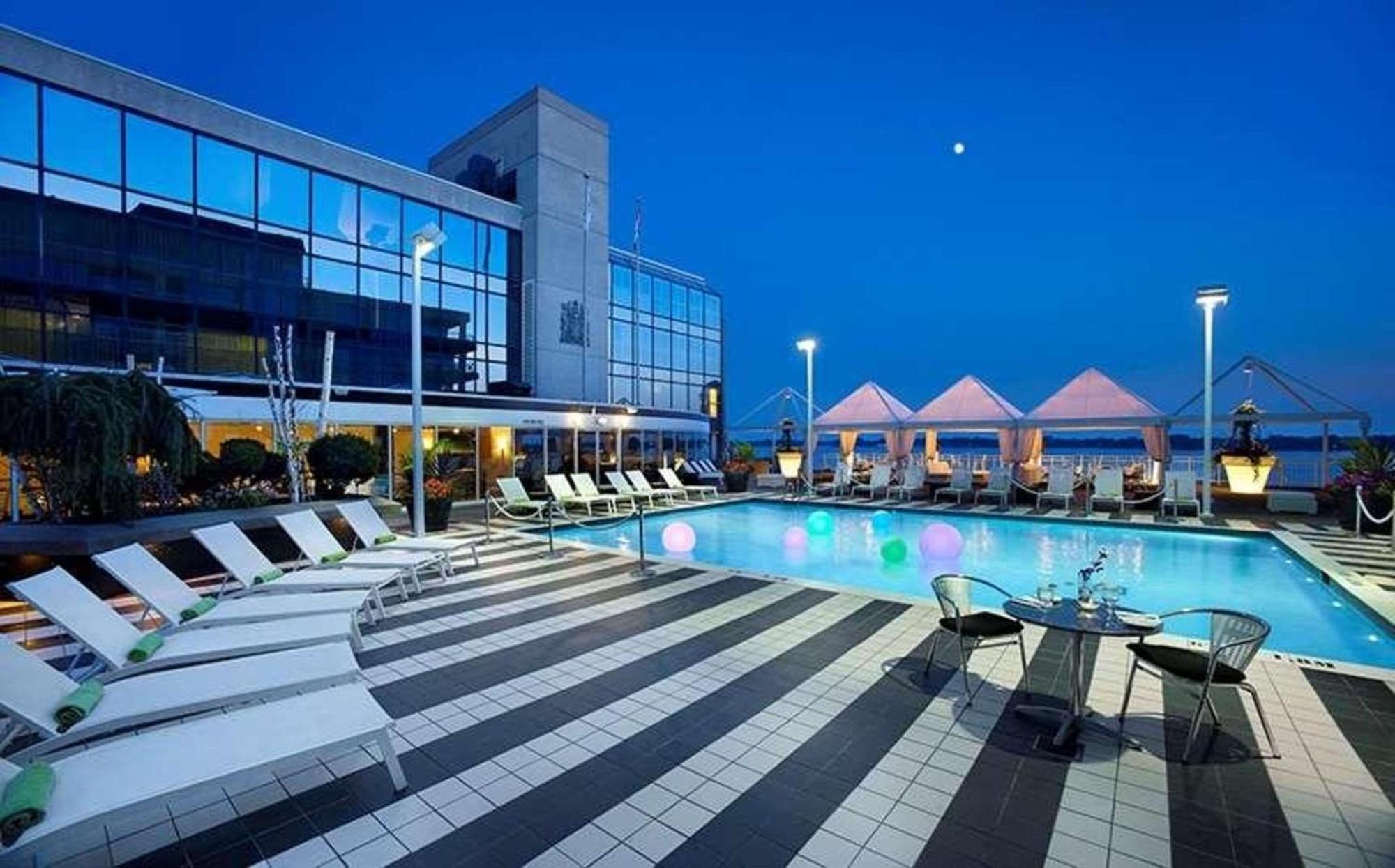 Radisson Blu Toronto Downtown Ξενοδοχείο Εξωτερικό φωτογραφία