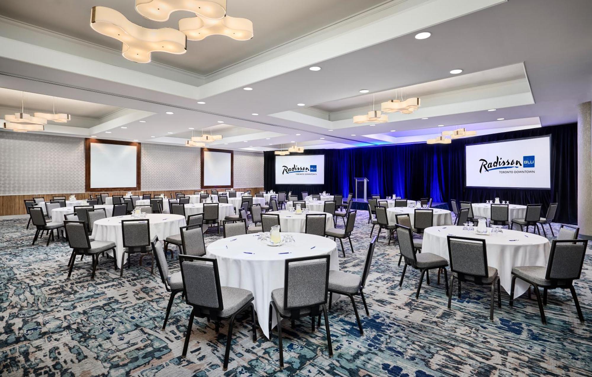 Radisson Blu Toronto Downtown Ξενοδοχείο Εξωτερικό φωτογραφία